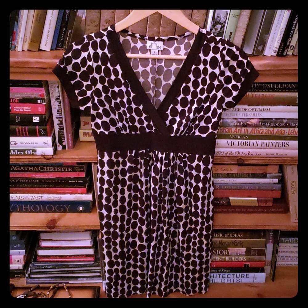 Super cute Vneck dress